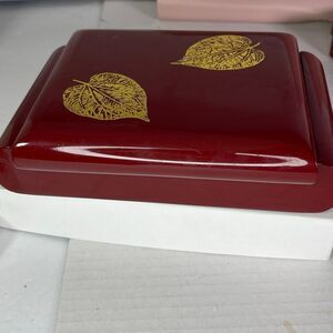 Vintage Japanese lacquerware jewelry box.